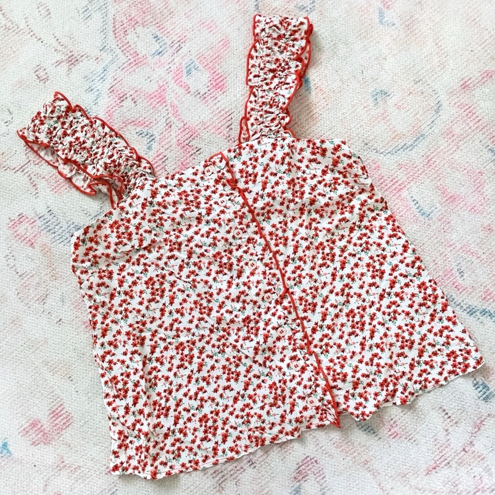 Topshop Cami Top in Ditsy Floral